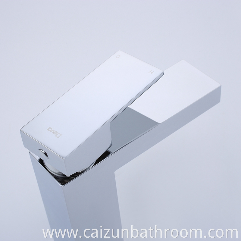 Single Handle Bathroom Basin Faucet